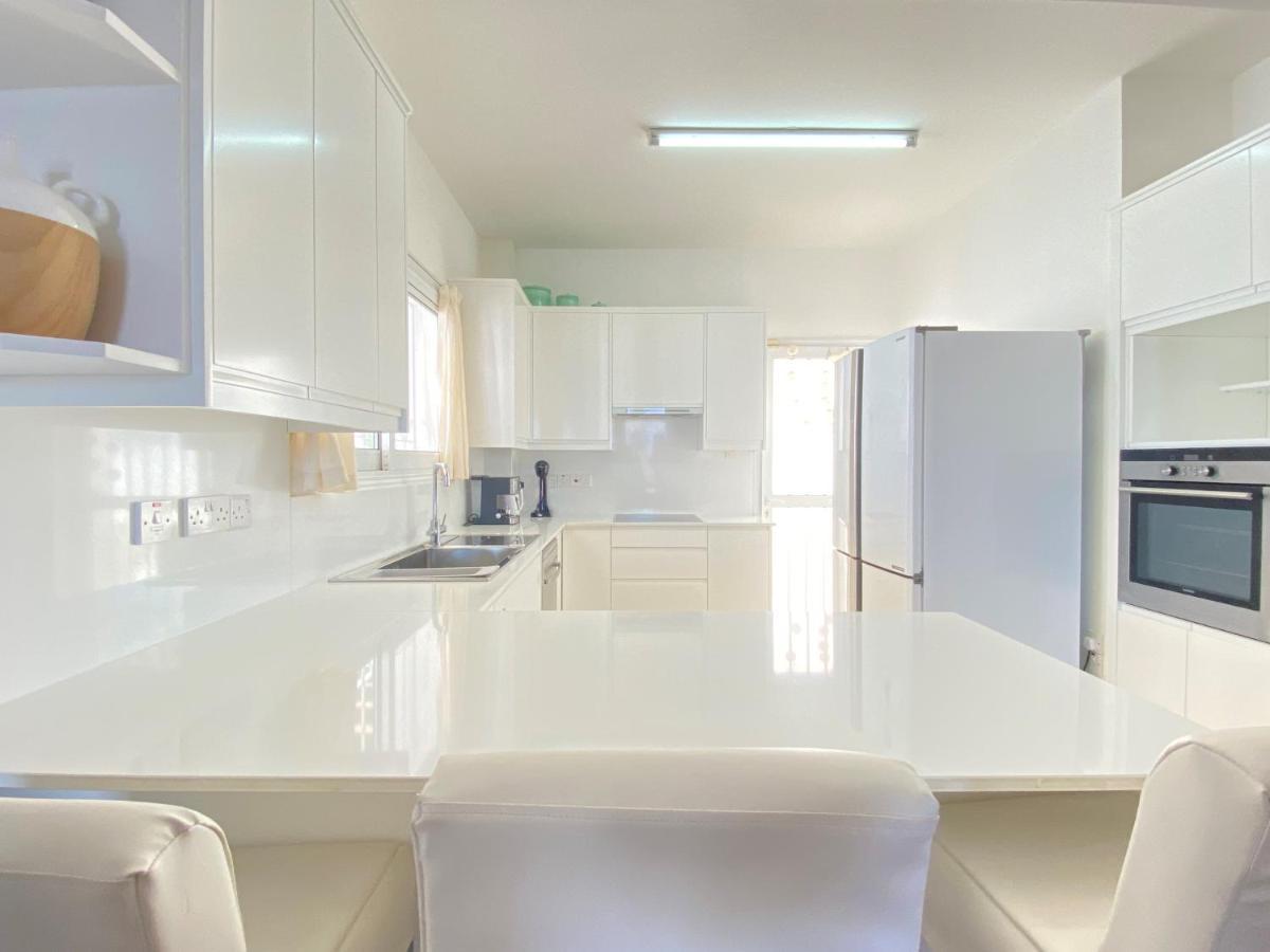Phaedrus Living: Seaside Luxury Villa Anafi Paralimni Ngoại thất bức ảnh