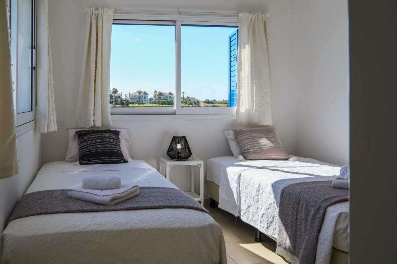 Phaedrus Living: Seaside Luxury Villa Anafi Paralimni Ngoại thất bức ảnh