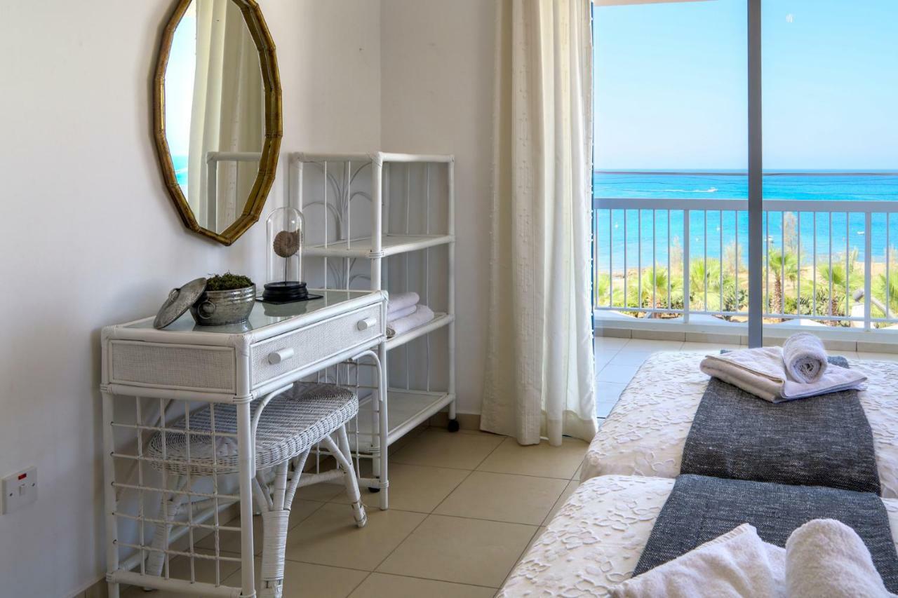 Phaedrus Living: Seaside Luxury Villa Anafi Paralimni Ngoại thất bức ảnh